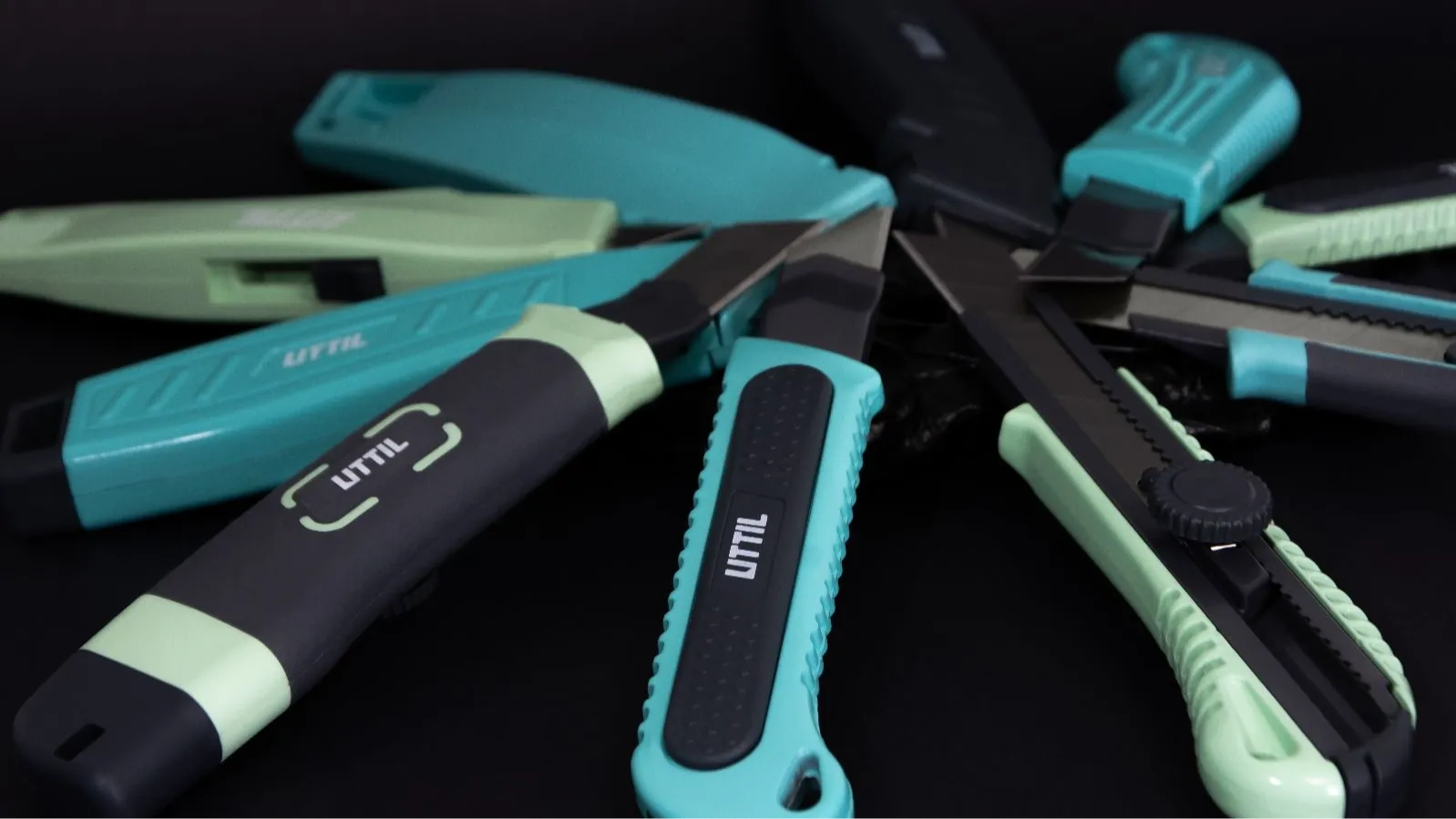 types and models of utility knives by uttil brand