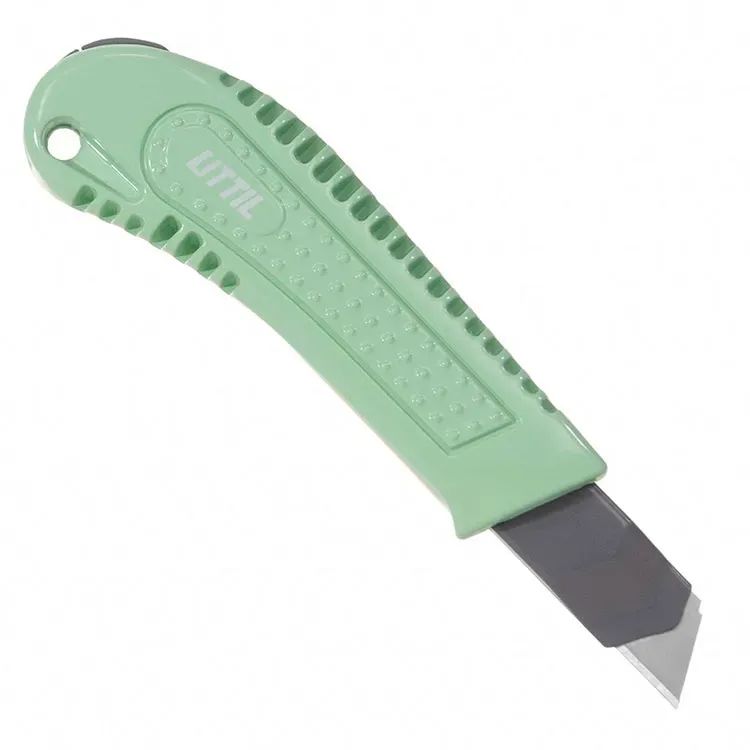 vmuk-04-utility-knife-1